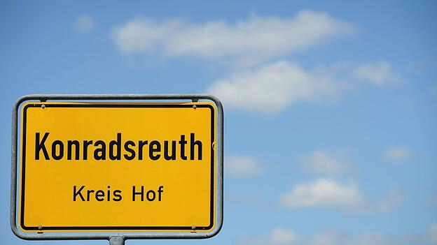 In der 3.000-Seelen-Gemeinde Konradsreuth hat es ein Gewaltverbrechen gegeben. (Symbolbild)