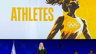 Das IOC von Chefin Kirsty Coventry zahlt Olympia-Teilnehmern künftig einen Zuschuss. Das IOC von Chefin Kirsty Coventry zahlt Olympia-Teilnehmern künftig einen Zuschuss.