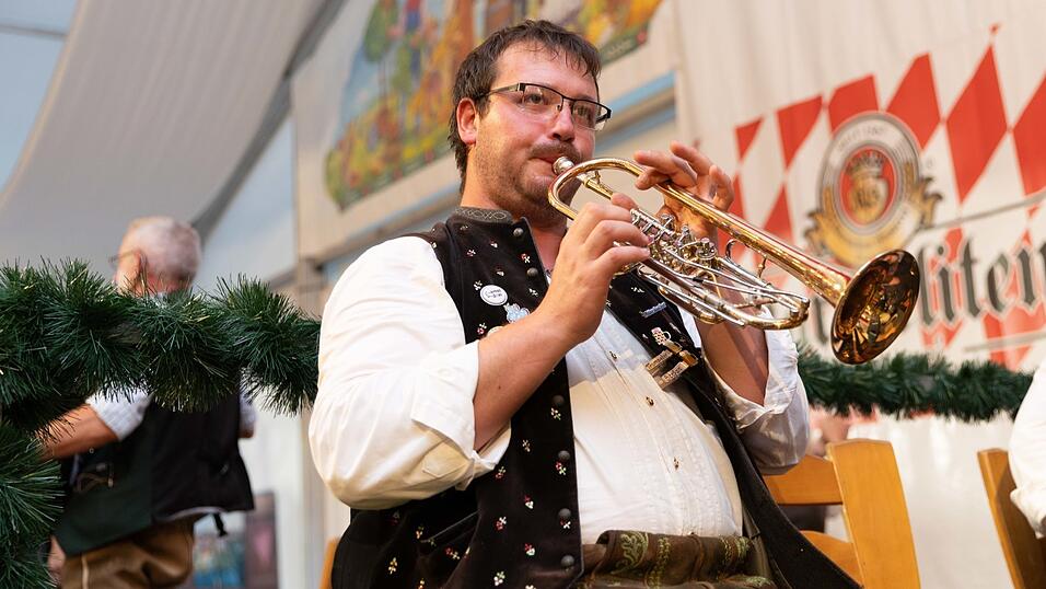 Die Partybilder vom Sonntag, 9. August, aus dem Festzelt Greindl. Die Partybilder vom Sonntag, 9. August, aus dem Festzelt Greindl.