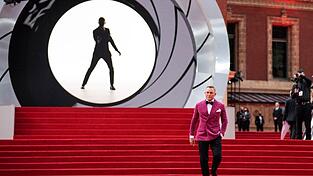 Daniel Craig und seine Vorgänger Pierce Brosnan und Timothy Dalton wurden von Debbie McWilliams gecastet.