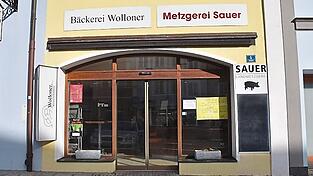 Bäckerei und Metzgerei am Stadtplatz.