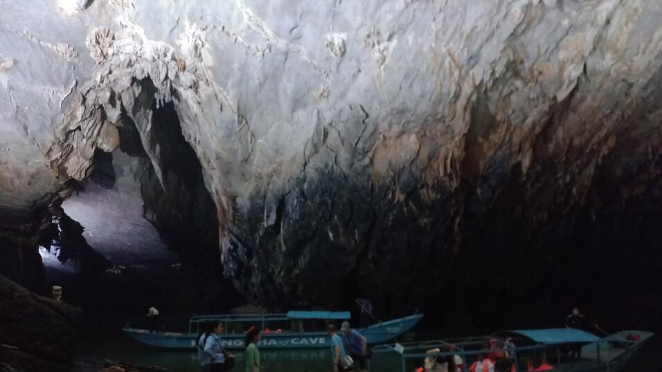 Bilder von der Tour zur Sơn-Đoòng-Höhle.