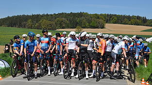 Fast 200 Teilnehmer gab es bei dem vom Geh&ouml;rlosen Sportverein organisierten Rennen, das in der zweiten Runde abgebrochen wurde.&nbsp;