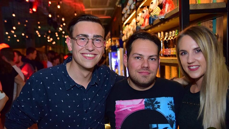 'Hoch die Hände, Wochenende' - so 'Wuid' wurde gefeiert in Straubing. 'Hoch die Hände, Wochenende' - so 'Wuid' wurde gefeiert in Straubing.