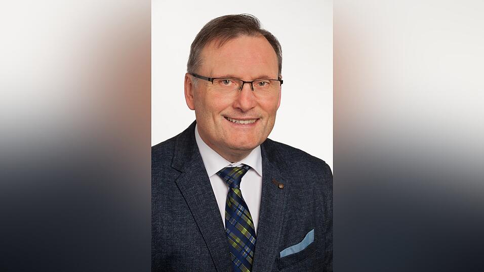Alter und neuer B&uuml;rgermeister von Vilsheim: Georg Spornraft-Penker