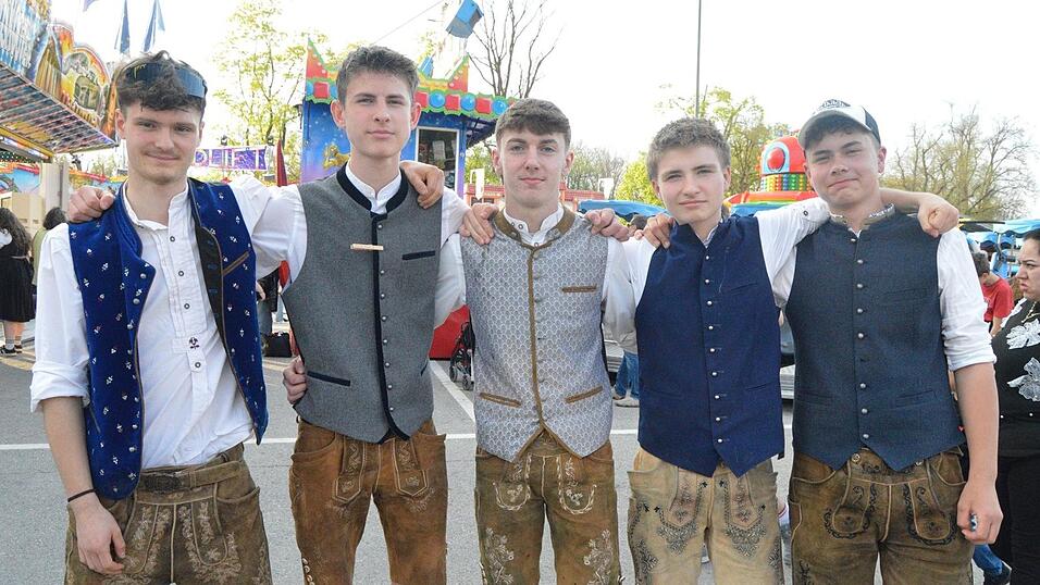 Auch am Samstag besuchten viele Landshuter die Dult.