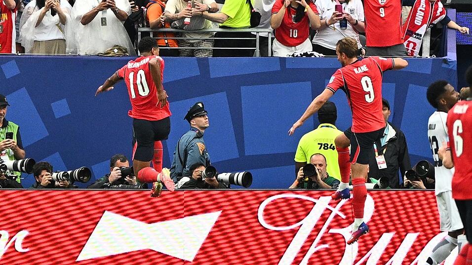 Englands Torschützen gegen Panama: Bellingham (l.) und Kane. Englands Torschützen gegen Panama: Bellingham (l.) und Kane.