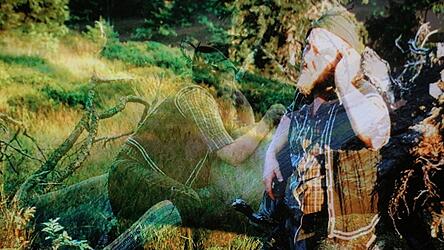 Der Stierh&uuml;ter - hier eine Aufnahme gerade im Moment der &Uuml;berblendung zweier Dias - kennt sich nach dem Rendezvous mit einer Irrwurz nimmer aus.