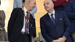 Bernd Neuendorf bleibt bei seinen Rücktrittsforderungen an FIFA-Boss Infantino. (Archivbild) Bernd Neuendorf bleibt bei seinen Rücktrittsforderungen an FIFA-Boss Infantino. (Archivbild)