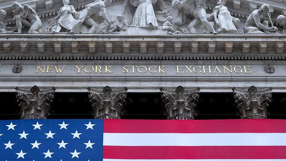 Viele US-Amerikaner lassen ihr Vermögen an der Börse für sich arbeiten. (Archivbild) Viele US-Amerikaner lassen ihr Vermögen an der Börse für sich arbeiten. (Archivbild)