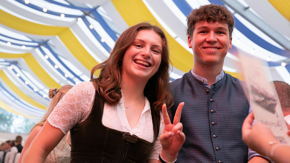 Die Partybilder vom Samstag, 16. August, aus dem Festzelt Reisinger. Die Partybilder vom Samstag, 16. August, aus dem Festzelt Reisinger.