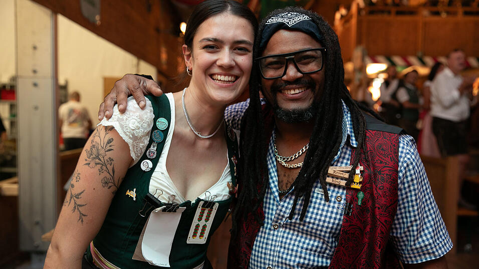 Die Partybilder vom Sonntag, 17. August, aus dem Festzelt Weckmann. Die Partybilder vom Sonntag, 17. August, aus dem Festzelt Weckmann.