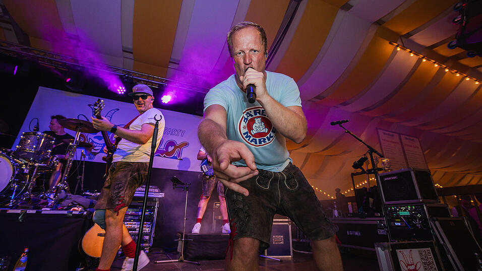 Die Partybilder vom Donnerstag, 15. August, aus dem Festzelt Nothaft. Die Partybilder vom Donnerstag, 15. August, aus dem Festzelt Nothaft.