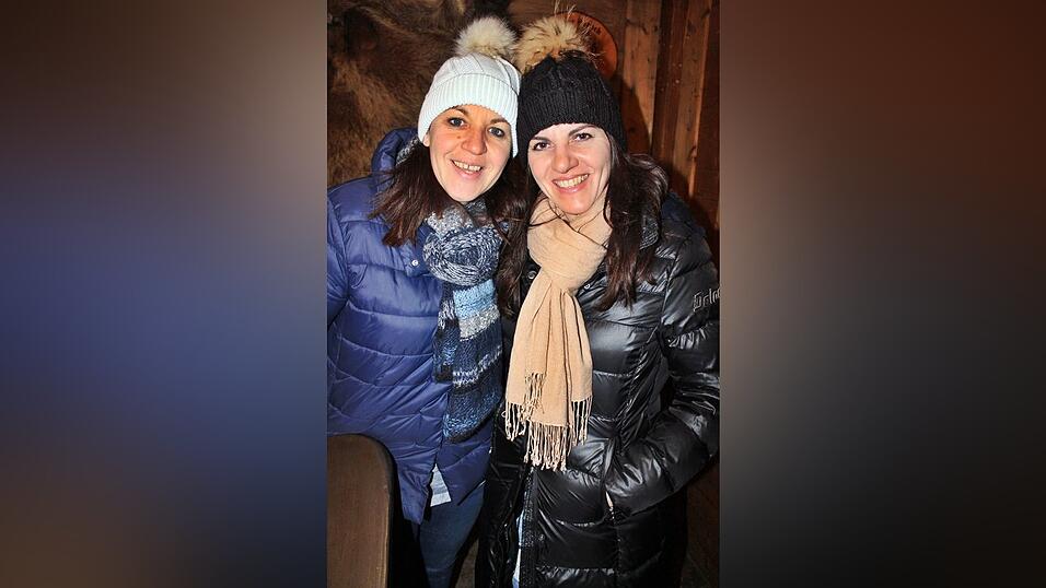 Der Christkindlmarkt und die Weihnachtspyramide geh&ouml;ren in der Adventszeit zu den beliebtesten Treffpunkten in Landshut.