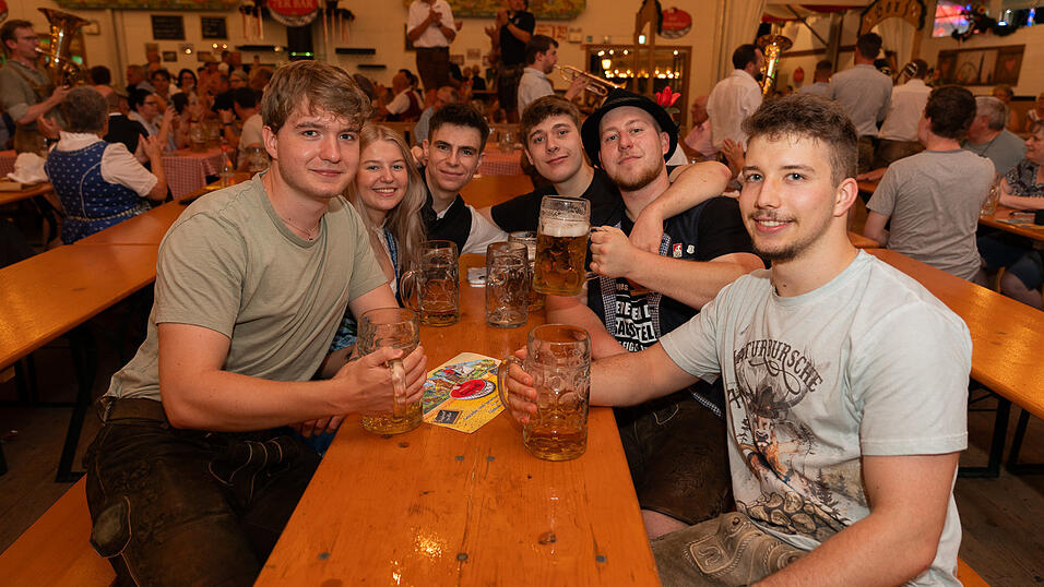 Die Partybilder vom Sonntag, 20. August 2023, aus dem Festzelt Greindl. Die Partybilder vom Sonntag, 20. August 2023, aus dem Festzelt Greindl.