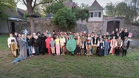 Der Festspielsommer 2023 im Landkreis Cham steht vor der T&uuml;r. Sie wollen die Zuschauer mit ihren Auff&uuml;hrungen in den Bann ziehen.