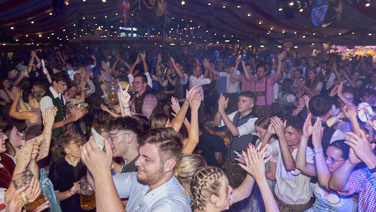 Die Partybilder vom Samstag, 10. August 2024, aus dem Festzelt Lechner. Die Partybilder vom Samstag, 10. August 2024, aus dem Festzelt Lechner.