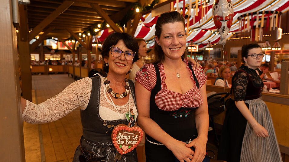 Die Partybilder vom Montag, 21. August 2023, aus dem Festzelt Krönner. Die Partybilder vom Montag, 21. August 2023, aus dem Festzelt Krönner.