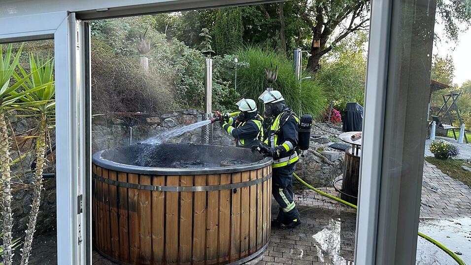 Im Pool war wohl zu wenig Wasser.