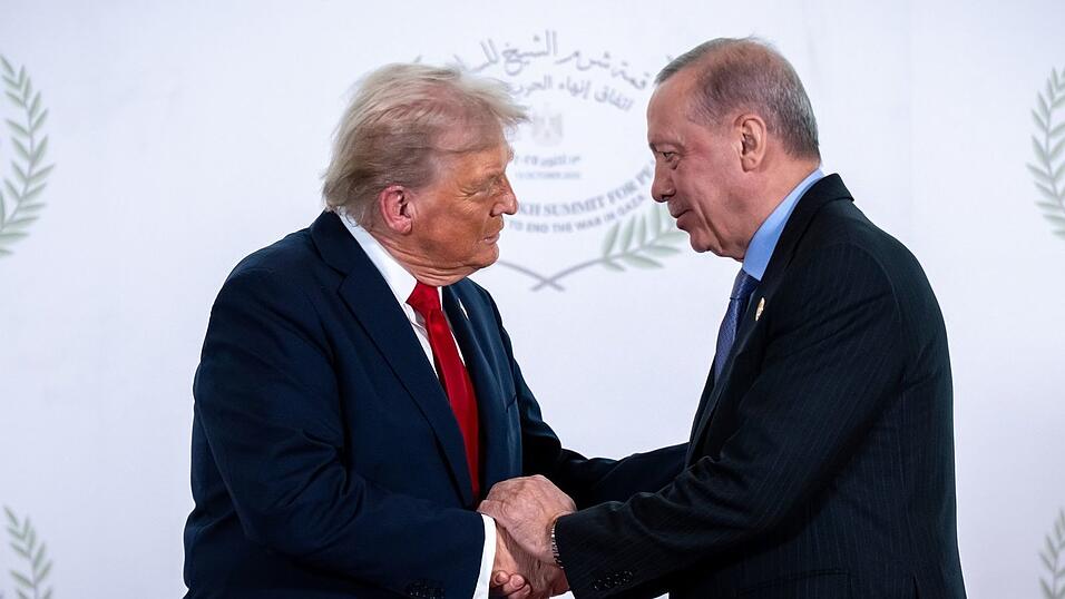 Trump und Erdogan pflegen eine enge Beziehung. (Archivbild) Trump und Erdogan pflegen eine enge Beziehung. (Archivbild)