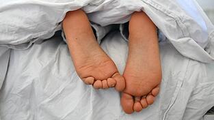 Wenn die Uhren umgestellt werden, kann man schon einmal durcheinanderkommen im Alltag. (Symbolbild) Wenn die Uhren umgestellt werden, kann man schon einmal durcheinanderkommen im Alltag. (Symbolbild)