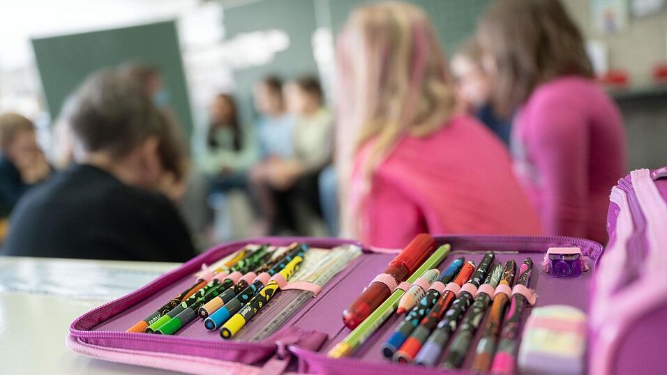 575 Sch&uuml;lerinnen und Sch&uuml;ler haben sich f&uuml;r den &Uuml;bertritt an eine der weiterf&uuml;hrenden Schulen angemeldet.