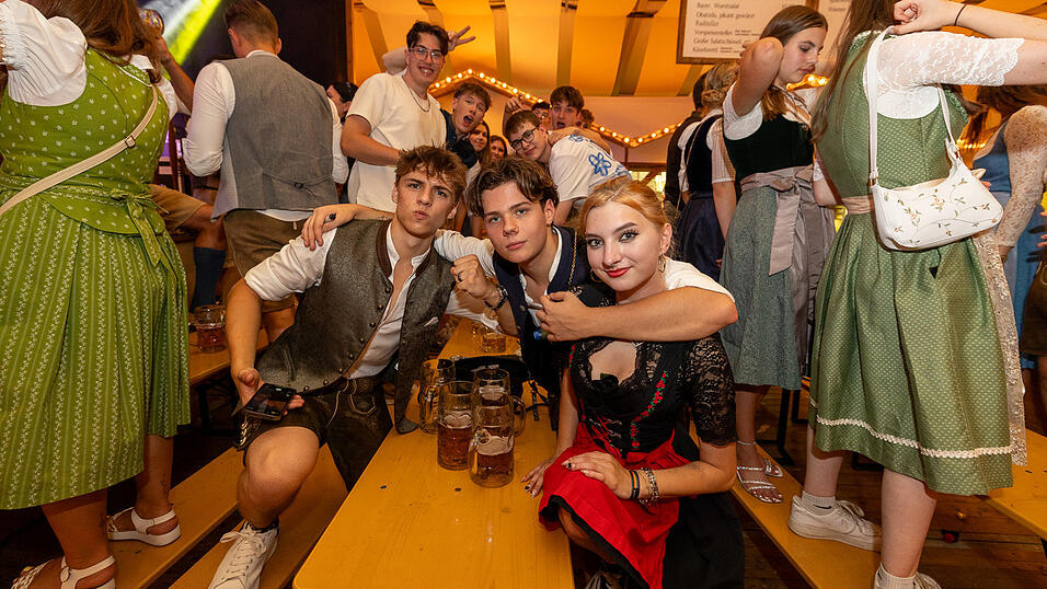 Die Partybilder vom Freitag, 9. August 2024, aus dem Festzelt Nothaft. Die Partybilder vom Freitag, 9. August 2024, aus dem Festzelt Nothaft.