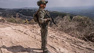 Israelische Soldaten waren bislang auf fünf Posten im Südlibanon stationiert. (Archivbild) Israelische Soldaten waren bislang auf fünf Posten im Südlibanon stationiert. (Archivbild)