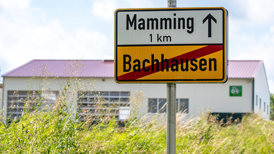 Nach dem Corona-Ausbruch in einem landwirtschaftlichen Betrieb in Mamming (Kreis Dingolfing-Landau) wurde nun ein zweiter Reihentest durchgef&uuml;hrt. Dabei wurden 52 Neuinfizierte festgestellt.