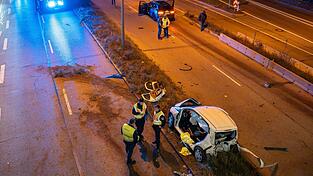 Bei einem Unfall in München sind mehrere Personen verletzt worden.