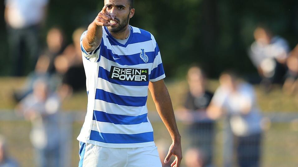 'Da geht's lang!' Adli Lachheb soll die Defensive des SSV Jahn Regensburg weiter stabilisieren. (Foto: firo/Augenklick)