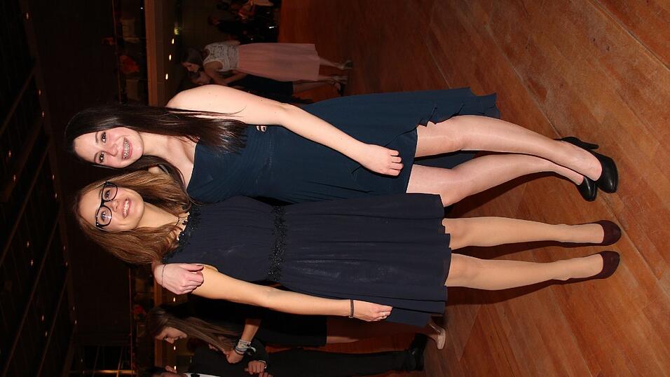 Die Bilder vom Abschlussball der Tanzschule Seidel in der Fraunhofer-Halle am 28. November. Die Bilder vom Abschlussball der Tanzschule Seidel in der Fraunhofer-Halle am 28. November.