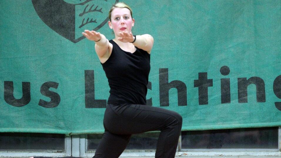 Wir haben Tigers-St&uuml;rmer Ren&eacute; R&ouml;thke beim 'Rock Your Body'-Bootcamp besucht. (Foto: Fabian Ro&szlig;mann)