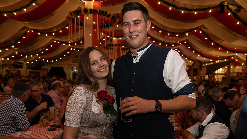 Die Partybilder vom Freitag, 11. August 2023, aus dem Festzelt Greindl. Die Partybilder vom Freitag, 11. August 2023, aus dem Festzelt Greindl.