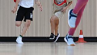Bayerns Schüler sollen in Zukunft mehr Sportunterricht erhalten. (Symbolbild) Bayerns Schüler sollen in Zukunft mehr Sportunterricht erhalten. (Symbolbild)