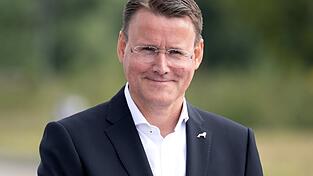 MAN-Chef Alexander Vlaskamp. Der Lkw-Hersteller nimmt in Nürnberg die Serienproduktion seiner letzten Dieselmotor-Generation für schwere Lastwagen auf. (Foto: Archiv)