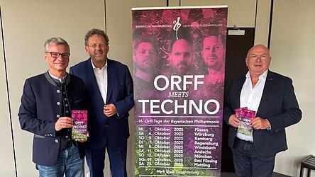 Die Freude darüber, dass die 16. Orff-Tage auch nach Plattling kommen ist groß: (v.l.) Verbandsvorsitzender und Landrat Bernd Sibler, der Intendant und Chefdirigent der Bayerischen Philharmonie Mark Mast und Hermann Gruber, Werkleiter von Waldwasser.