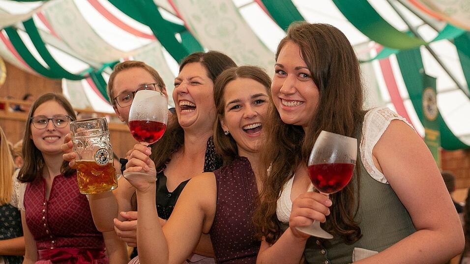 Die Partybilder vom Freitag, 12. August 2022, aus dem Festzelt Weckmann.