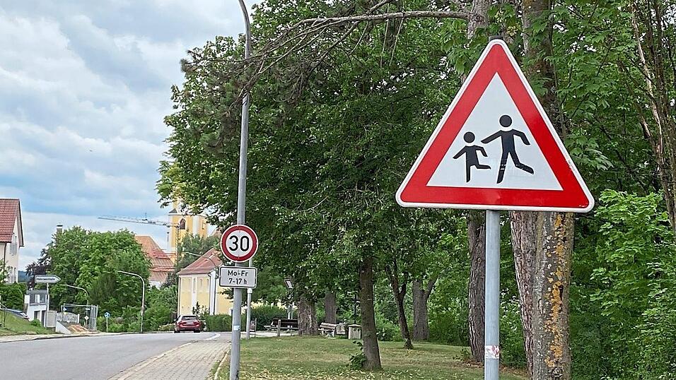 Laut Statistik zu den Verkehrsunfällen hat sich im vergangenen Jahr kein Schulwegunfall ereignet. Laut Statistik zu den Verkehrsunfällen hat sich im vergangenen Jahr kein Schulwegunfall ereignet.