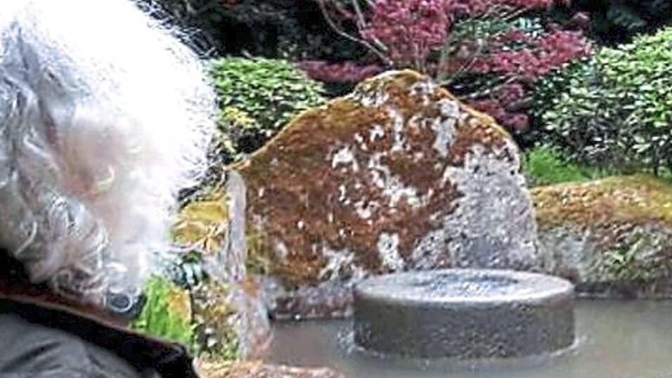 Jakob W&uuml;nsch im Japangarten in Augsburg.