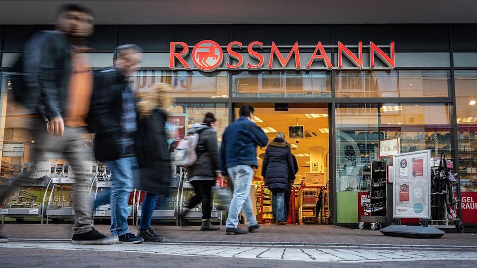 Rossmann geh&ouml;rt nach eigenen Angaben zu den gr&ouml;&szlig;ten Drogeriemarktketten in Europa &ndash; und sagt nun den klassischen Apotheken den Kampf an. (Archivbild)