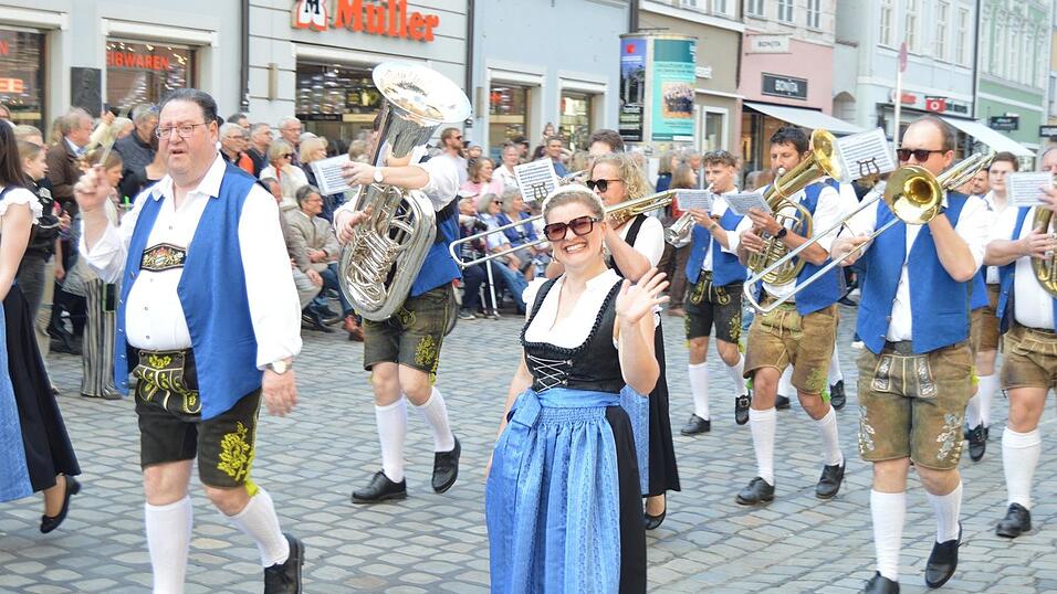Viele Landshuter feierten am Freitag auf der Dult.&nbsp;