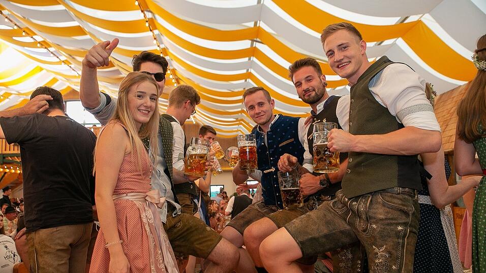 Die Partybilder vom Samstag, 13. August 2022, aus dem Festzelt Nothaft.