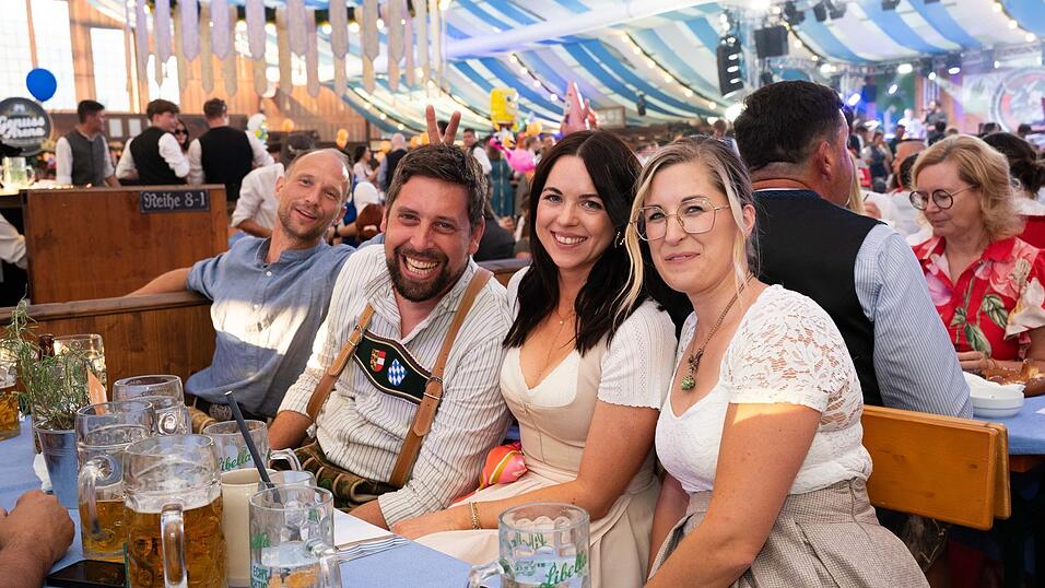 Die Partybilder vom Donnerstag, 13. August, aus dem Festzelt Wenisch. Die Partybilder vom Donnerstag, 13. August, aus dem Festzelt Wenisch.