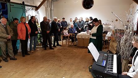 Viele Besucher, darunter Kommunalpolitiker der Verwaltungsgemeinschaft Velden, lauschten den Ausführungen der Vorsitzenden.