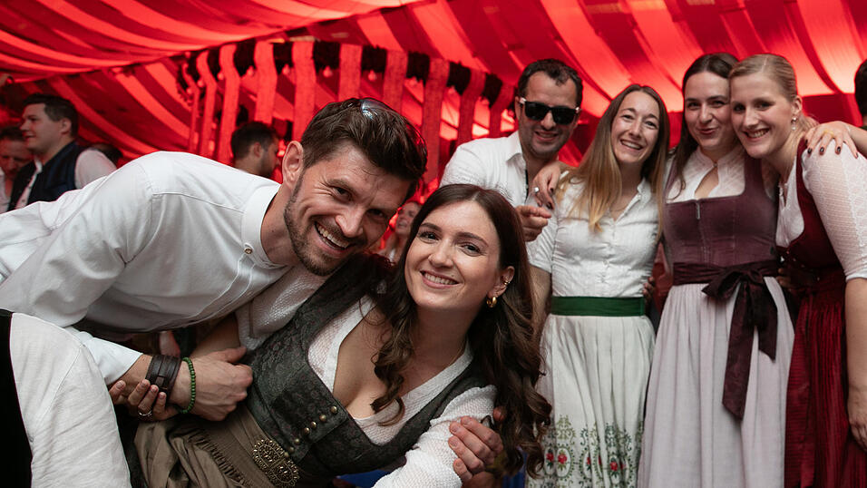 Die Partybilder vom Freitag, 15. August, aus dem Festzelt Wenisch. Die Partybilder vom Freitag, 15. August, aus dem Festzelt Wenisch.
