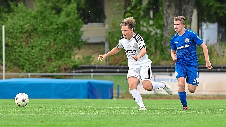 Josef Fisch (r.) und Co. haben in der Landesliga Startschwierigkeiten. Zu einem Dreier hat es f&uuml;r Bogen noch nicht gereicht.