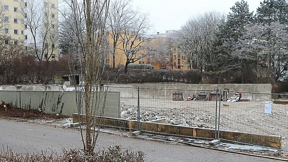 Beinahe abgeschlossen ist der Abbruch des alten Parkhauses in der Klenzestra&szlig;e. Bald beginnt der Neubau.