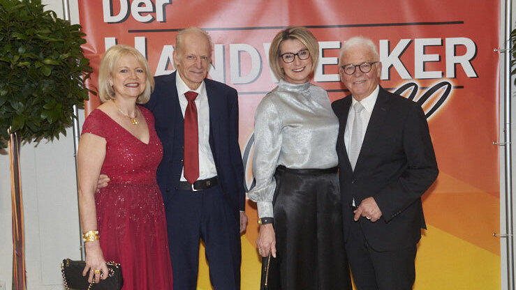 Gute Stimmung beim Handwerkerball in Straubing. Gute Stimmung beim Handwerkerball in Straubing.