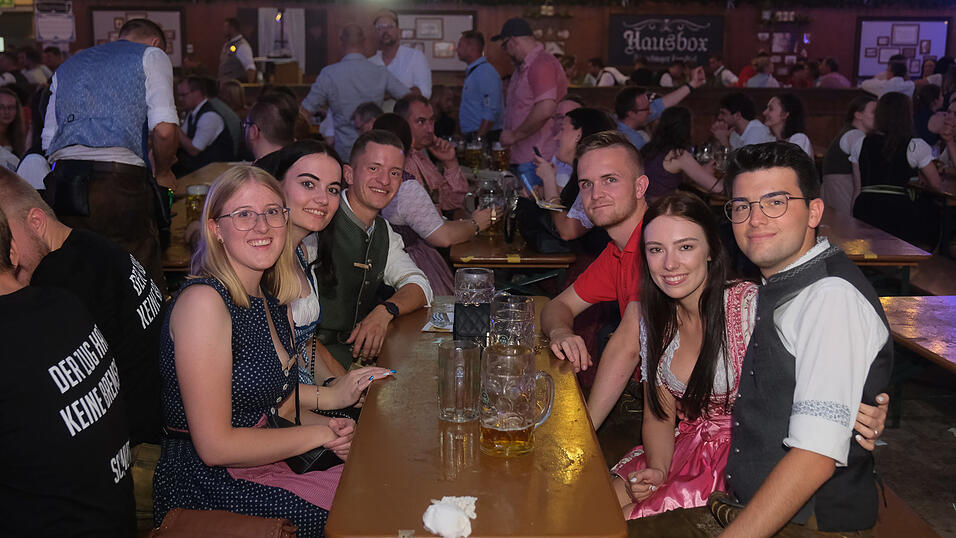 Die Partybilder vom Dienstag, 15. August 2023, aus dem Festzelt Wenisch. Die Partybilder vom Dienstag, 15. August 2023, aus dem Festzelt Wenisch.